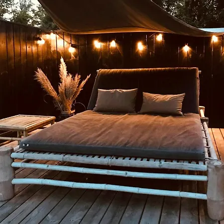 Your Own Private Retreat Near The Water