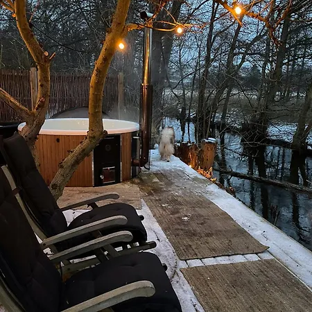 Your Own Private Retreat Near The Water *